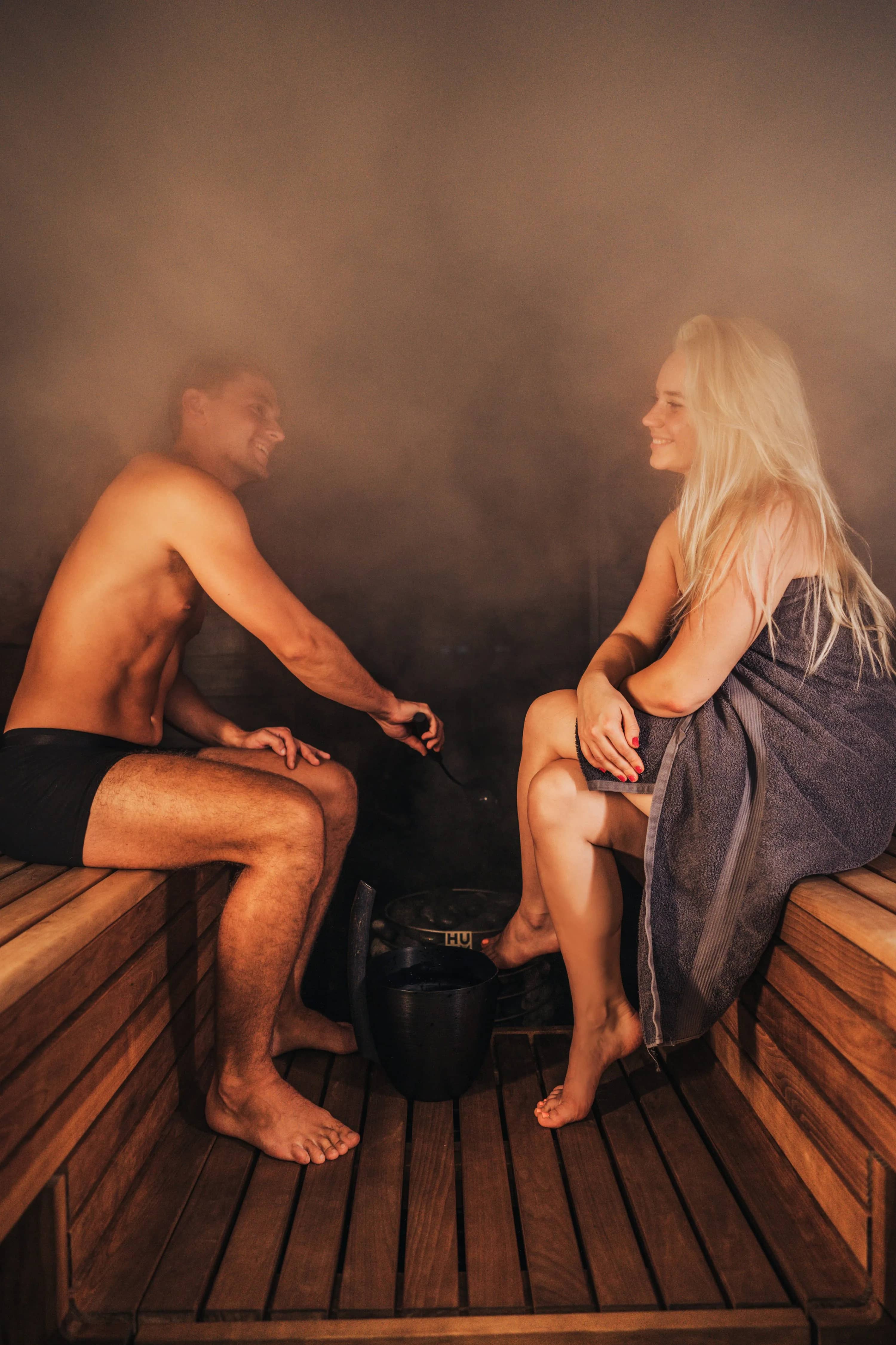 EMS und Sauna: Regeneration oder Risiko?
