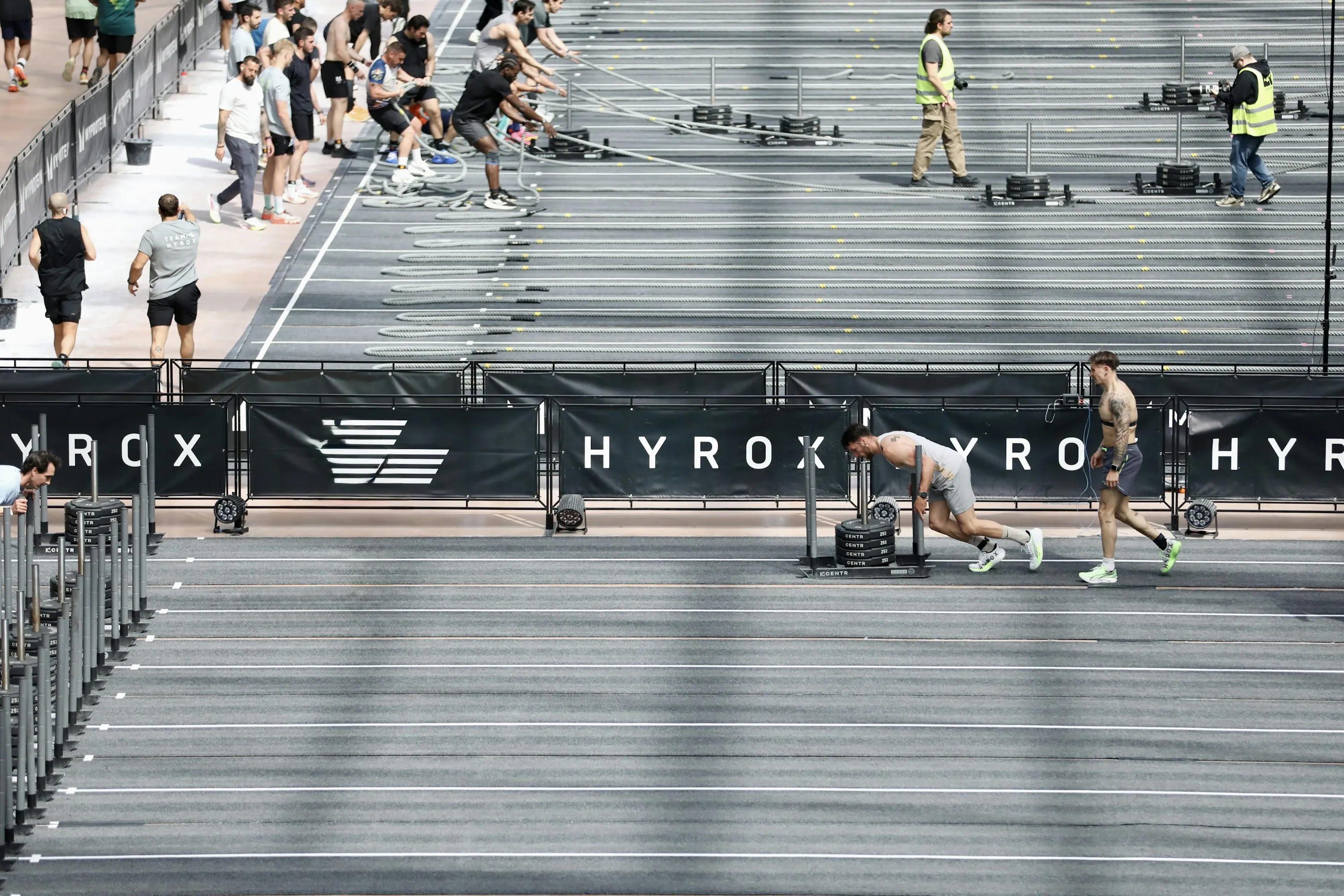 HYROX-Trainingsplan: 8 Wochen für Anfänger:innen