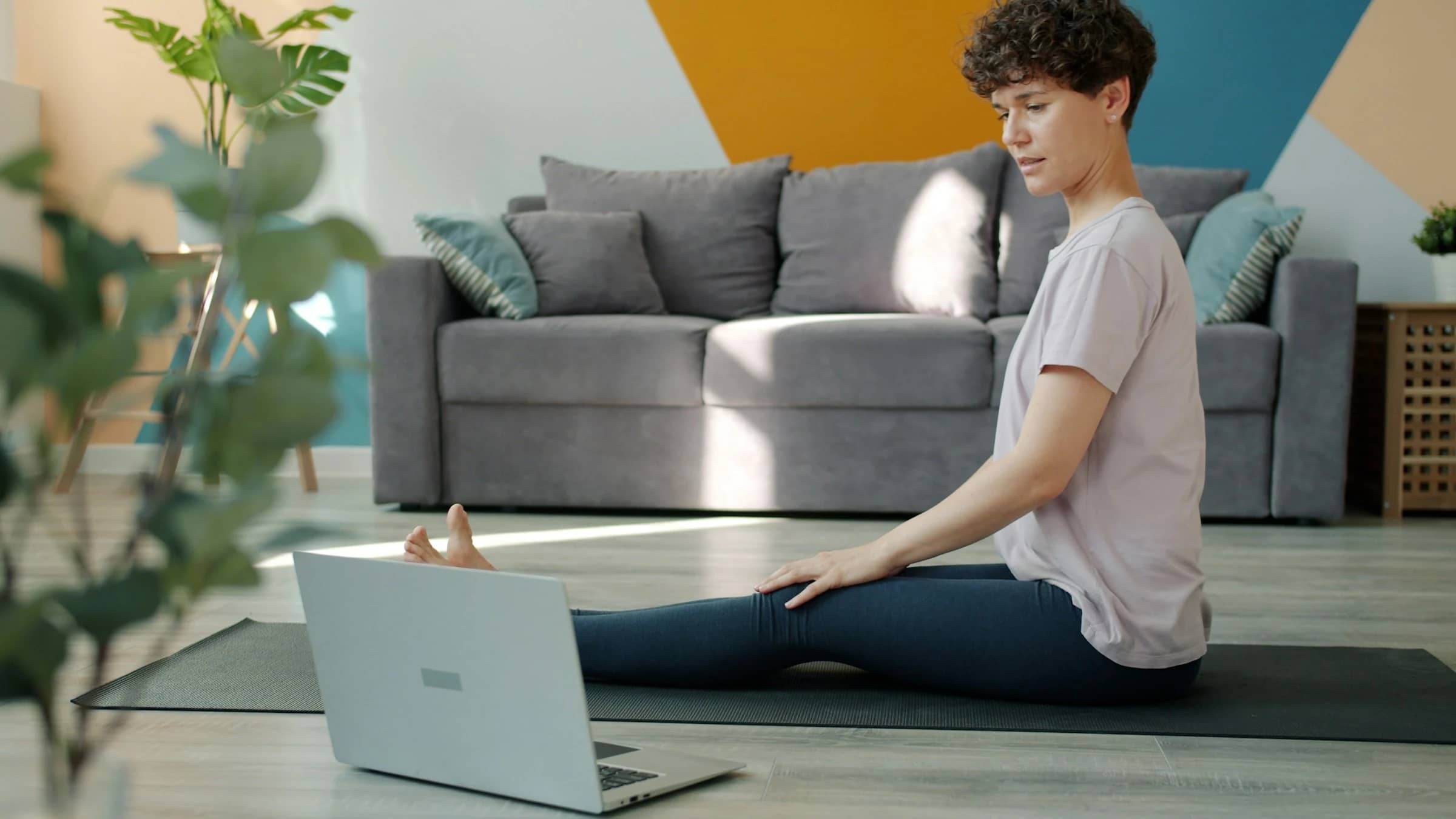 Exercise Snacks: 4-Wochen-Plan für volle Tage